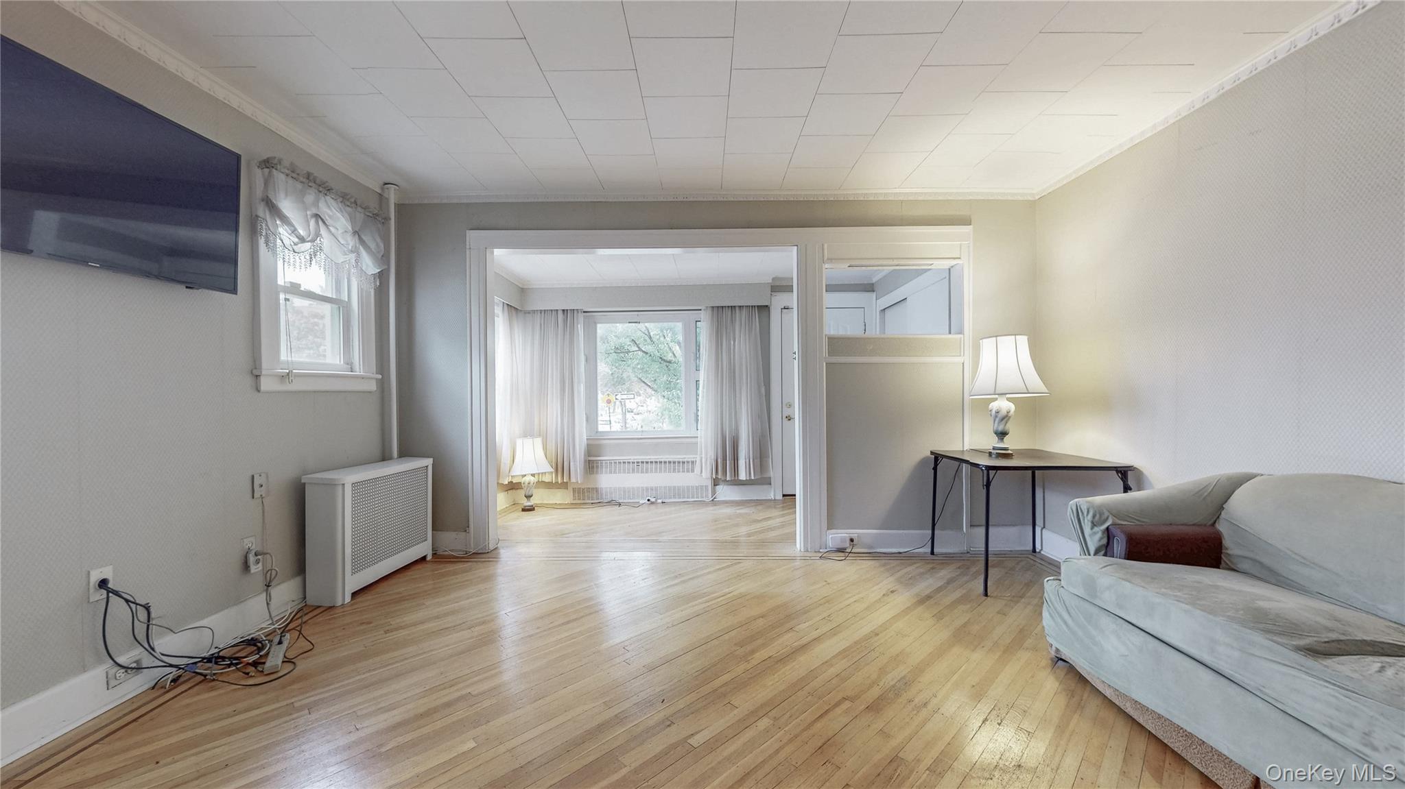 #5 photo, 88-49 212th Place, Queens Village , NY 11427