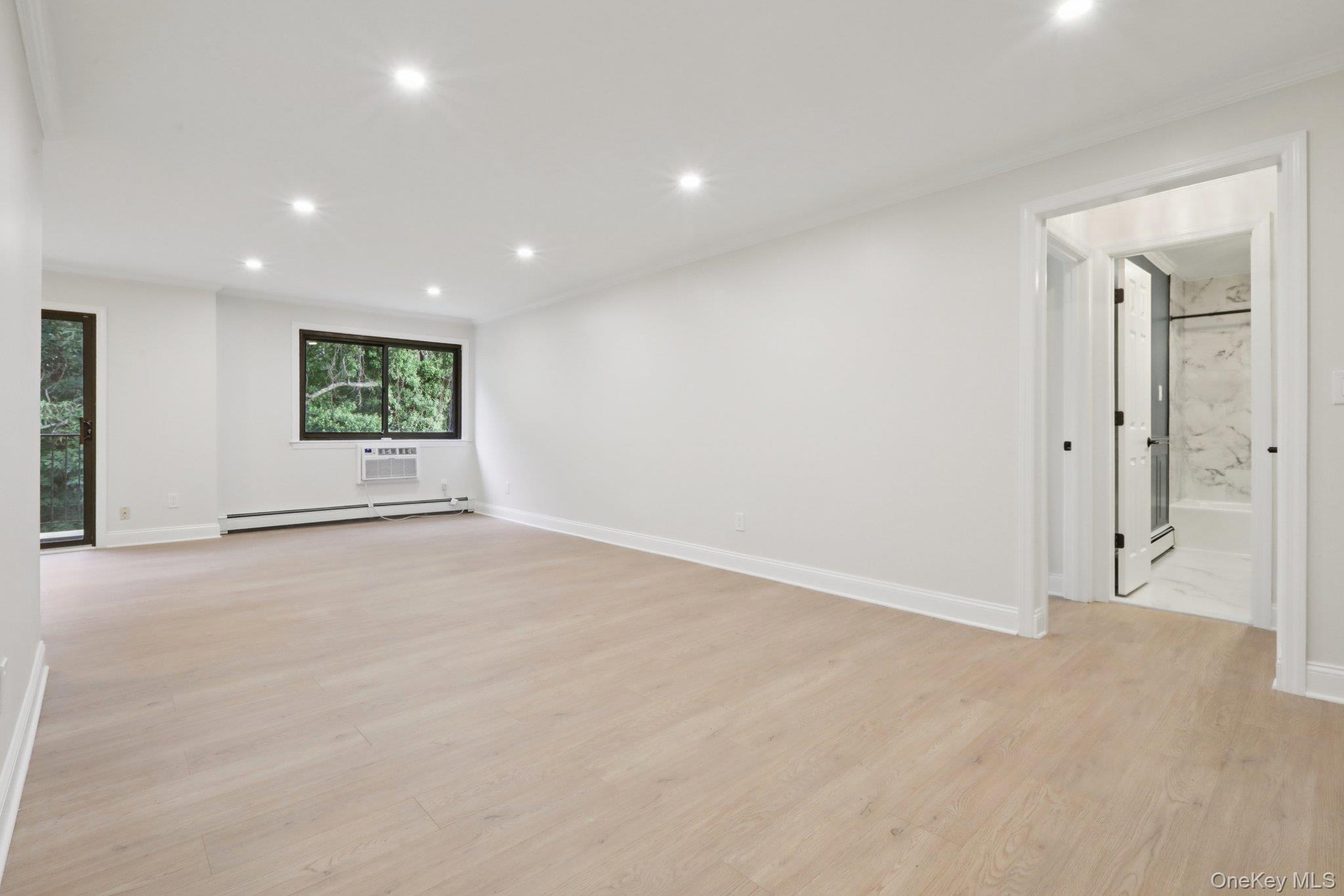 #16 photo, 348 Central Park Avenue, Scarsdale , NY 10583