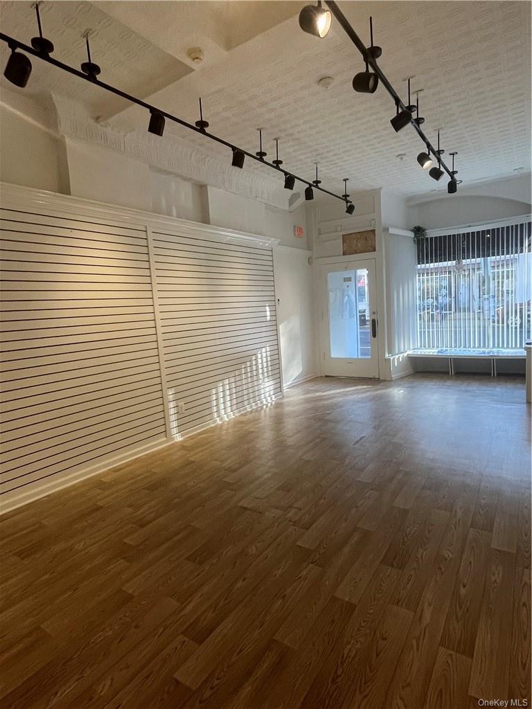 #2 photo, 231 Fifth Avenue, Pelham , NY 10803