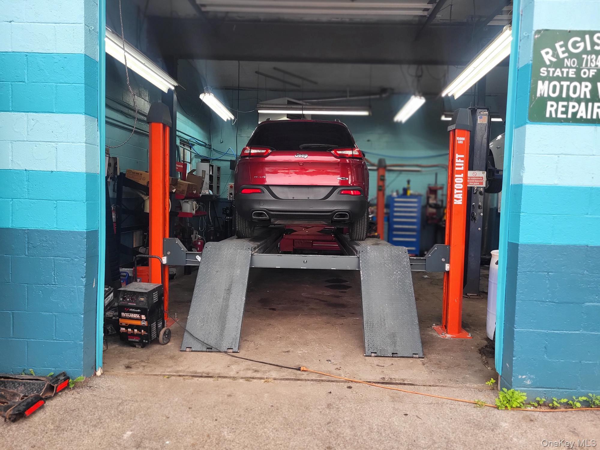 #20 photo, 268 Windsor Highway, New Windsor , NY 12553