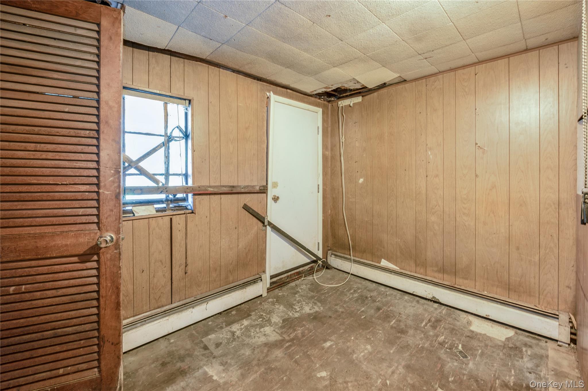 #12 photo, 1010 E 230th Street, Bronx , NY 10466