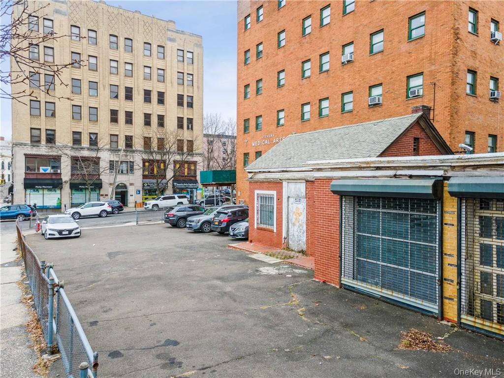 #3 photo, 101 Stevens Avenue, Mount Vernon , NY 10550