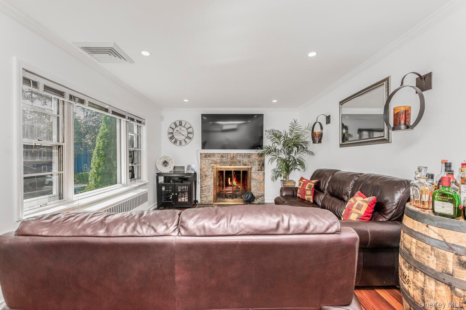 #10 photo, 41 Maple Place, Yonkers , NY 10704