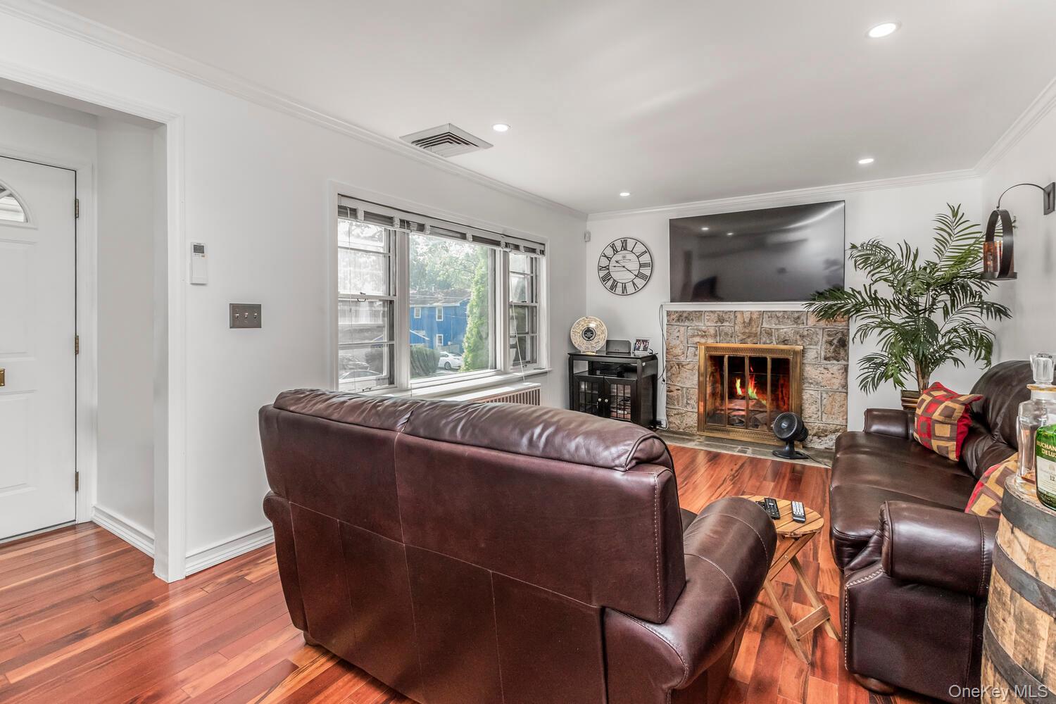 #11 photo, 41 Maple Place, Yonkers , NY 10704