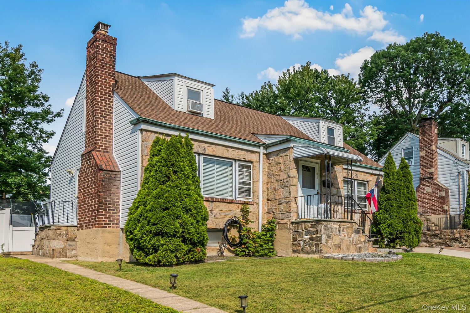 #3 photo, 41 Maple Place, Yonkers , NY 10704