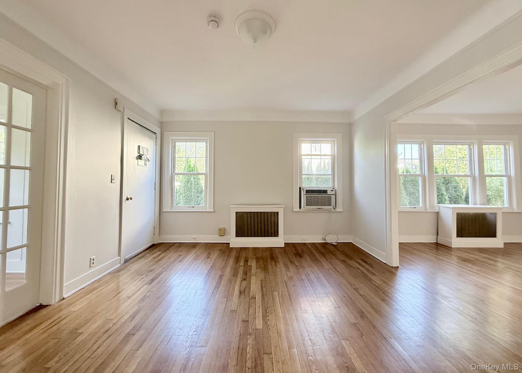 #11 photo, 453 Beach Avenue, Mamaroneck , NY 10543