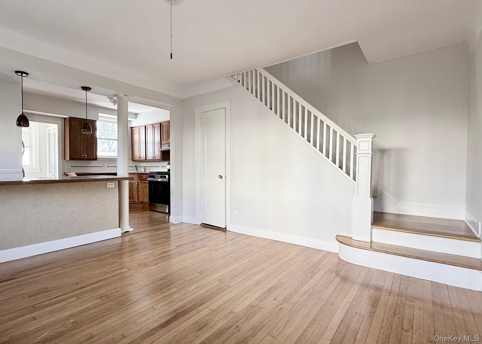 #12 photo, 453 Beach Avenue, Mamaroneck , NY 10543