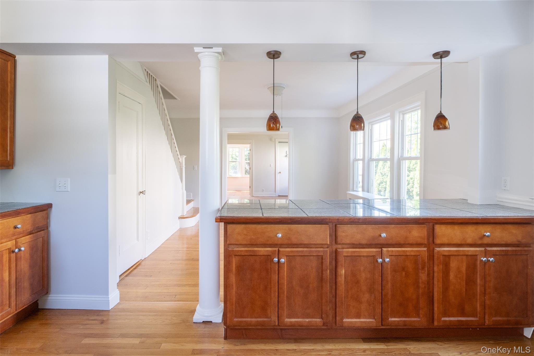 #18 photo, 453 Beach Avenue, Mamaroneck , NY 10543