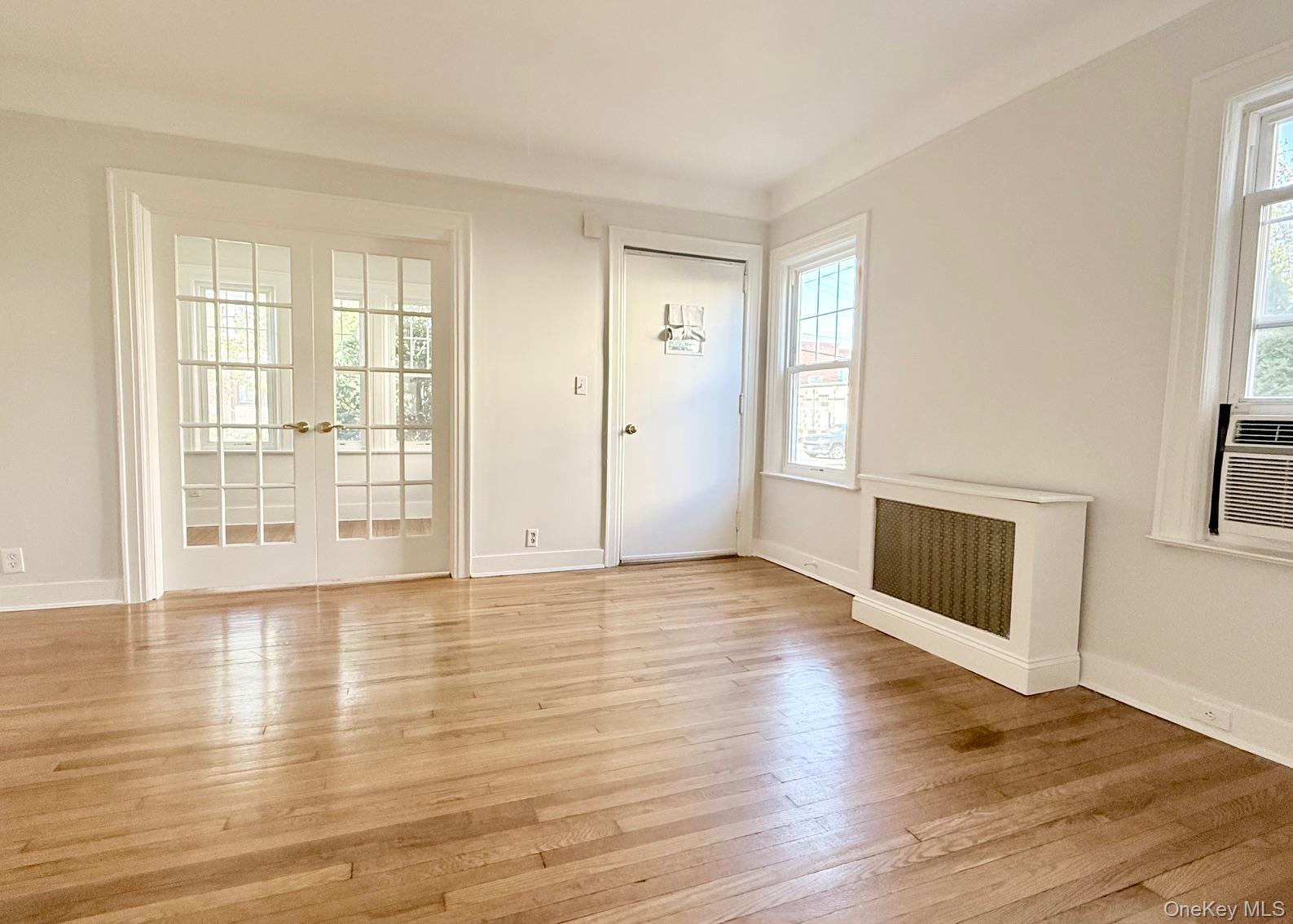 #6 photo, 453 Beach Avenue, Mamaroneck , NY 10543