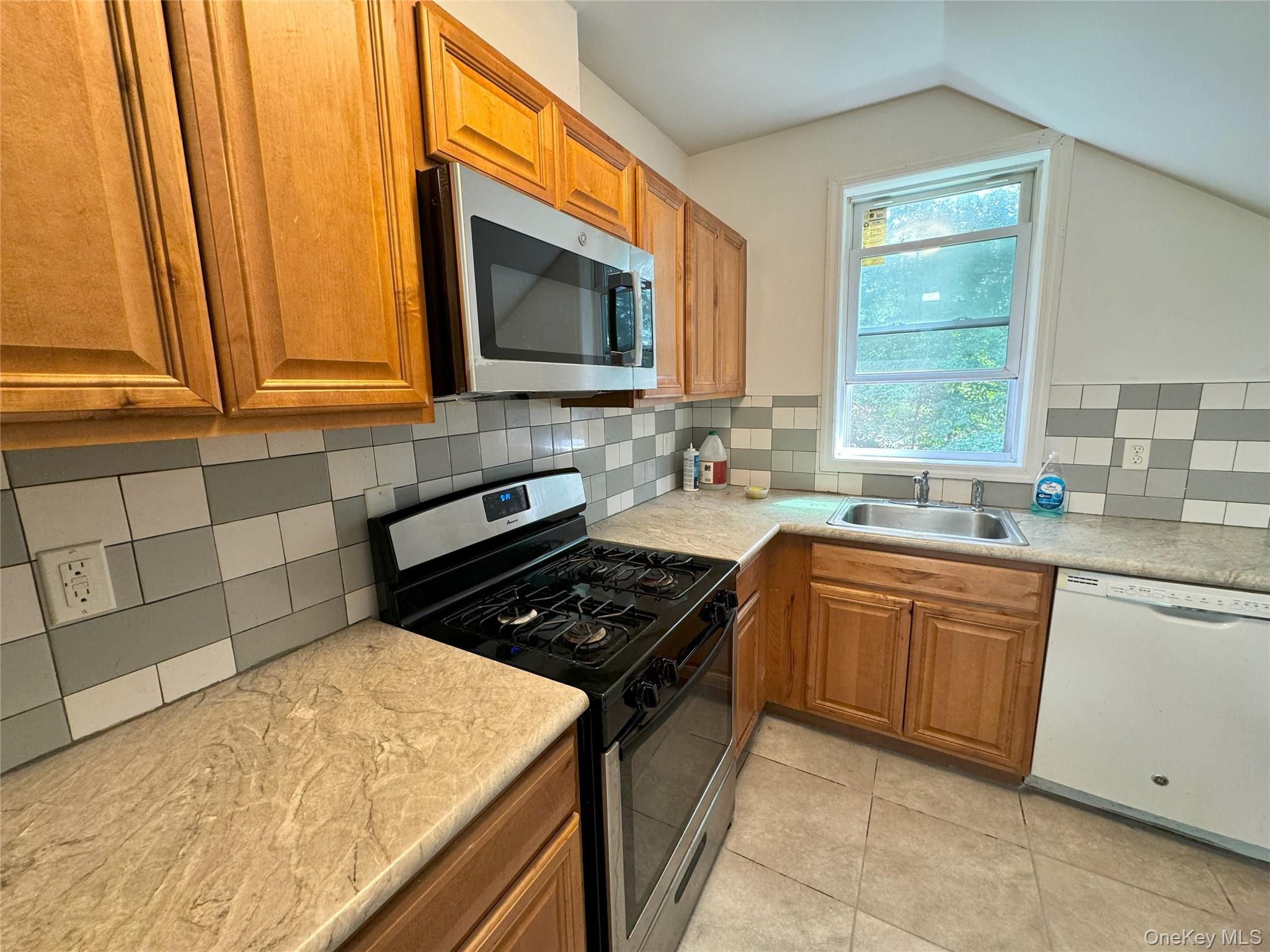 #6 photo, 116 Williams Avenue, Spring Valley , NY 10977