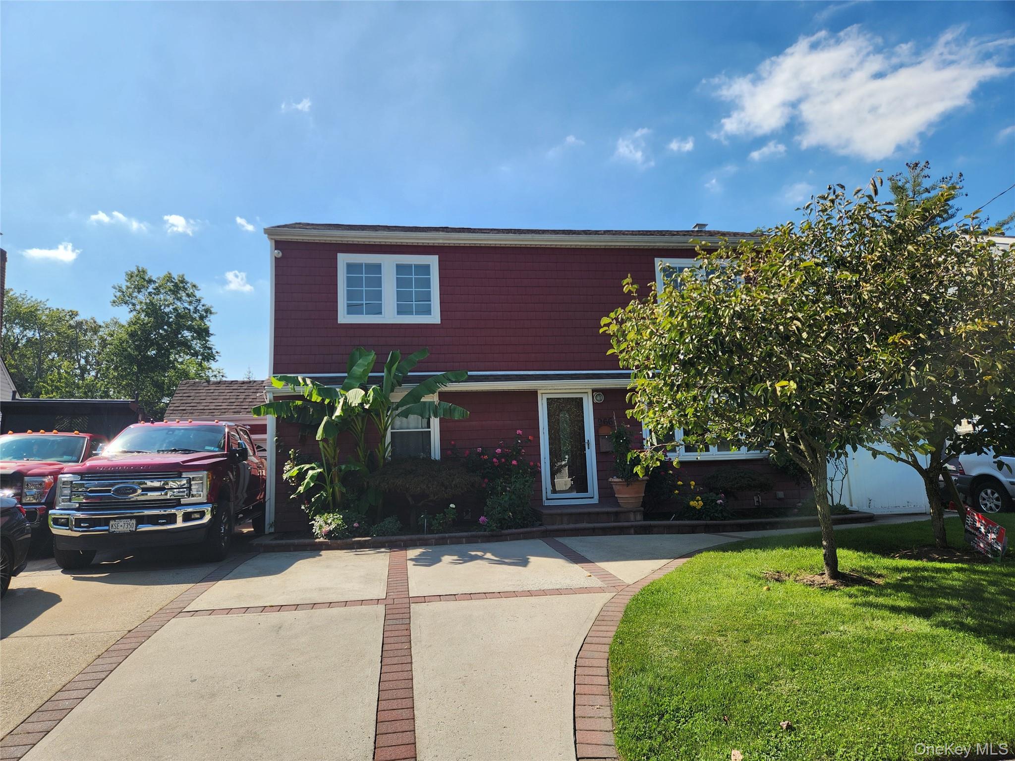 #1 photo, 966 Woodfield Road, West Hempstead , NY 11552