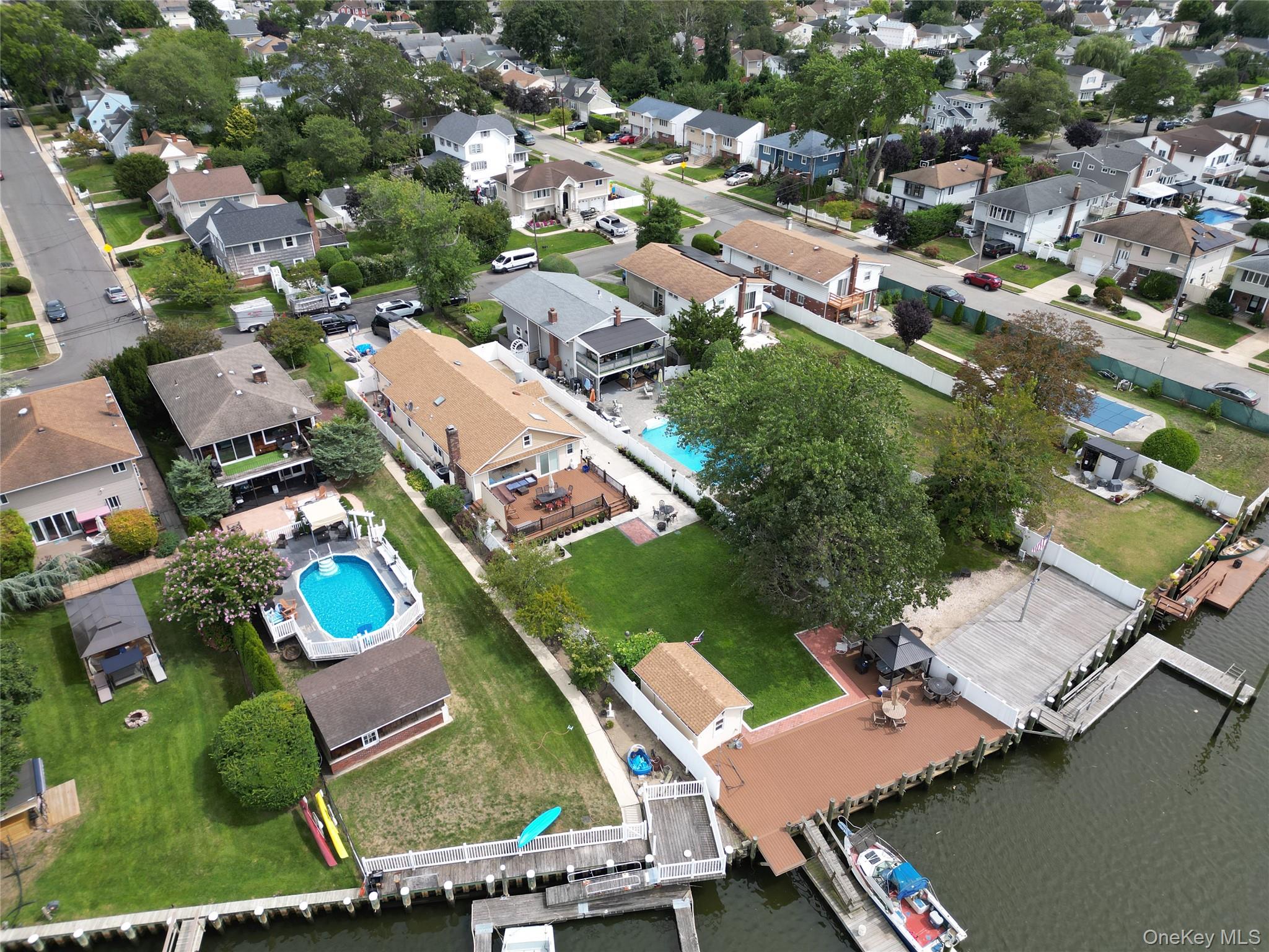 #3 photo, 2708 Belcher Street, Baldwin , NY 11510