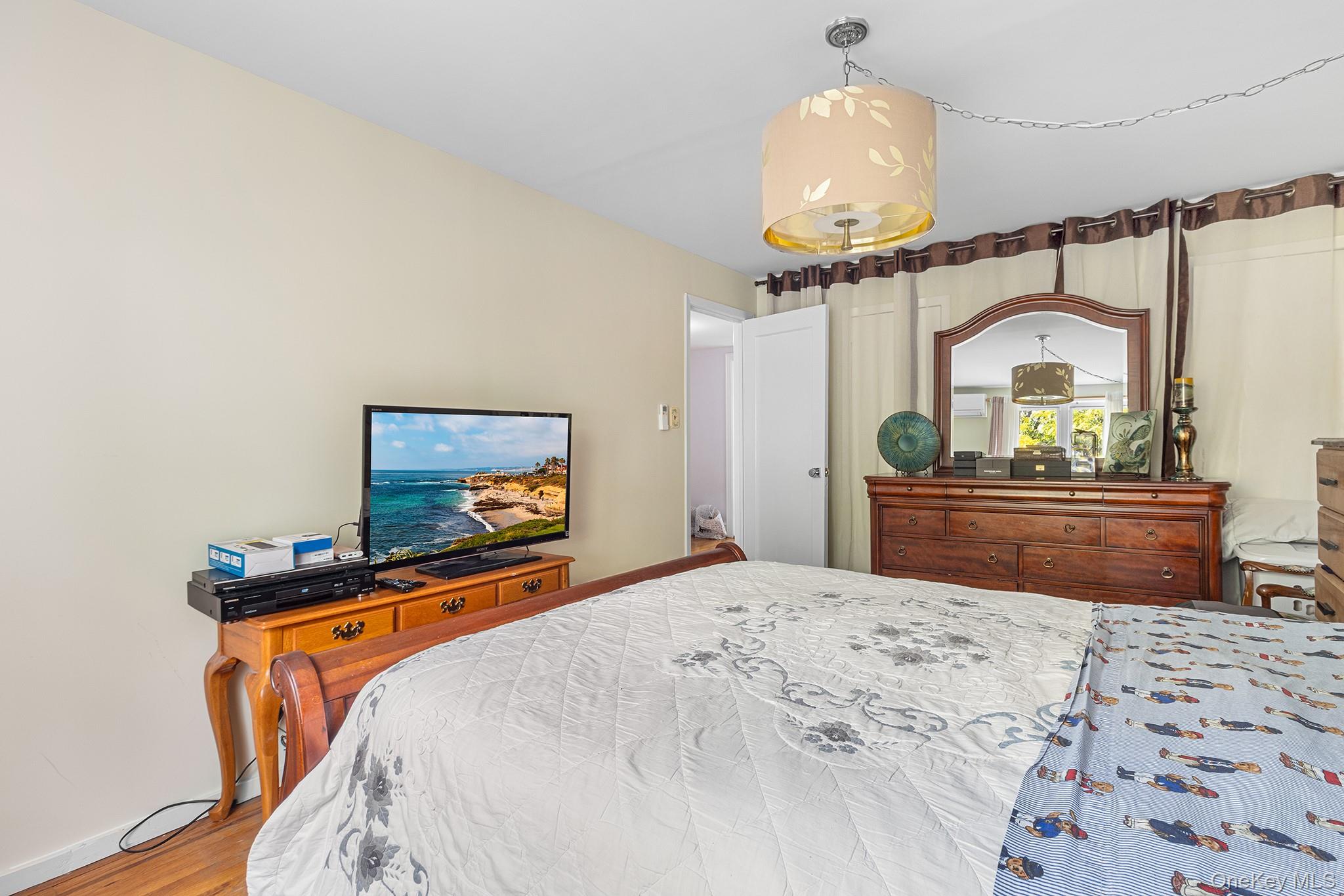 #13 photo, 1736 E 33rd Street, Brooklyn , NY 11234