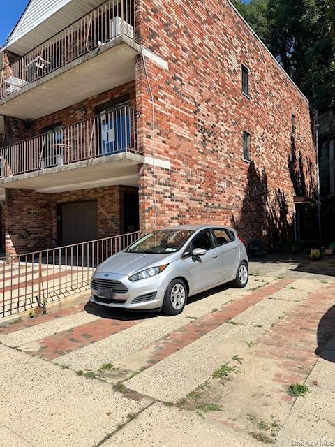 #2 photo, 6909 242nd Street, Little Neck , NY 11362