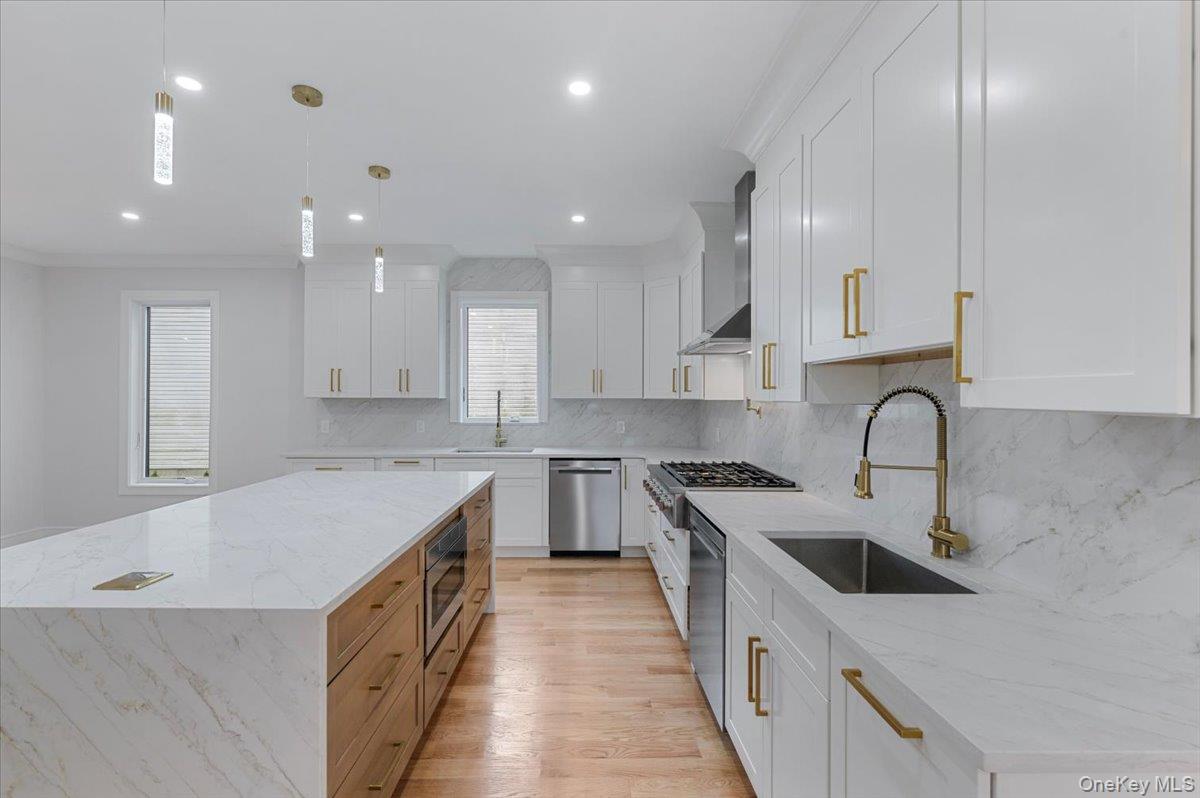 #20 photo, 1028 E Broadway, ナッソー郡 Woodmere , NY 11598