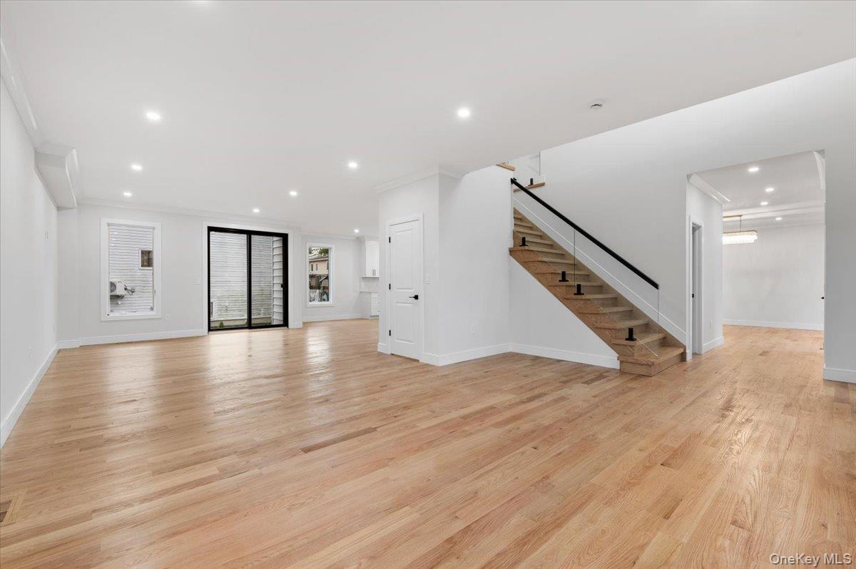 #8 photo, 1028 E Broadway, ナッソー郡 Woodmere , NY 11598