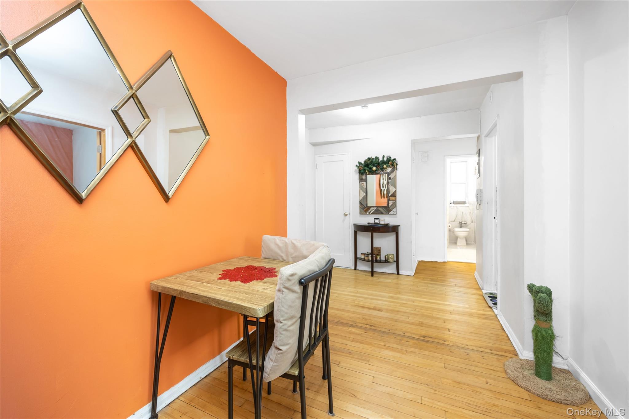 #12 photo, 88-09 35th Avenue, クイーンズ区 Jackson Heights , NY 11372