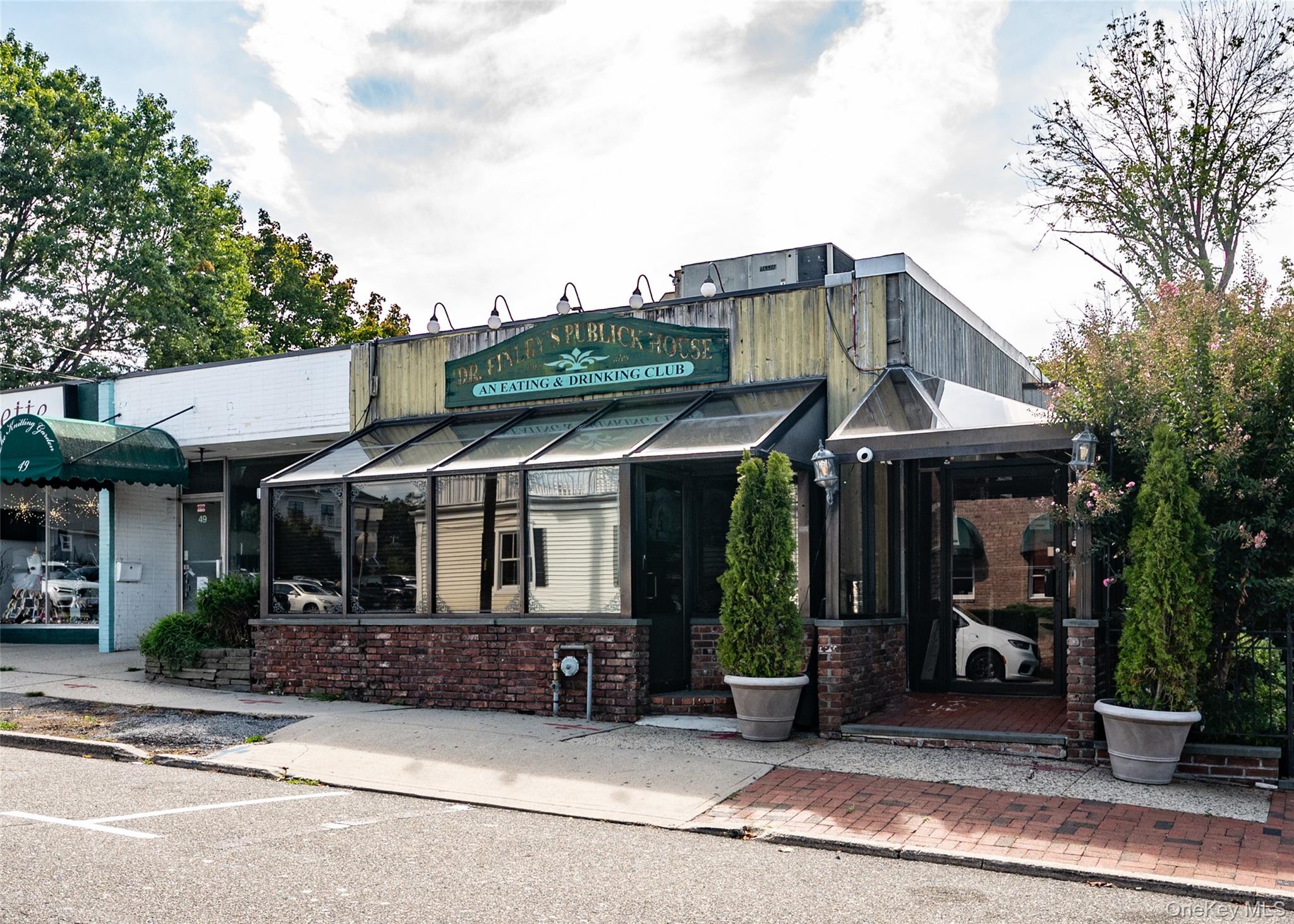 #1 photo, 47 Green Street, サフォーク郡 Huntington , NY 11743