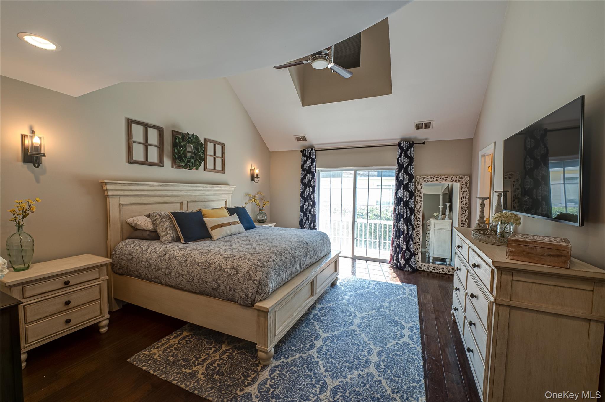 #17 photo, 403 Tracy Lane, Patchogue , NY 11772