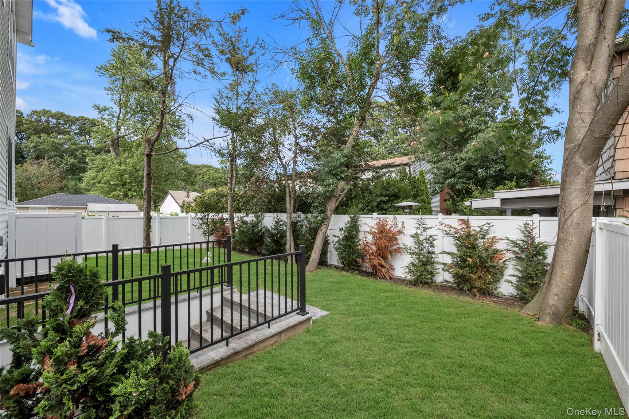 #13 photo, 48A N Linwood, Port Washington , NY 11050