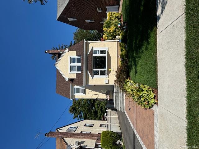 #1 photo, 452 Macatee Place, Mineola , NY 11501