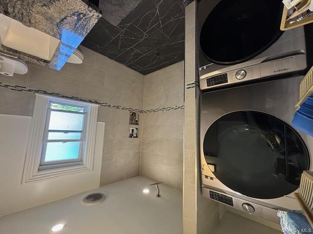 #15 photo, 452 Macatee Place, Mineola , NY 11501