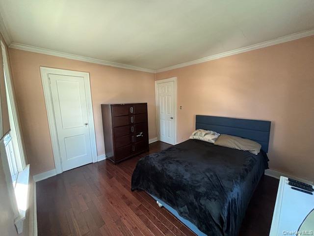 #17 photo, 452 Macatee Place, Mineola , NY 11501