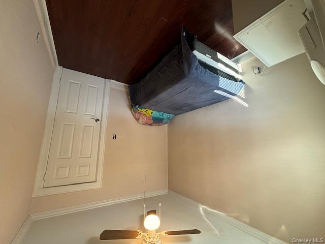 #19 photo, 452 Macatee Place, Mineola , NY 11501