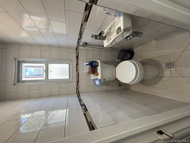 #9 photo, 452 Macatee Place, Mineola , NY 11501