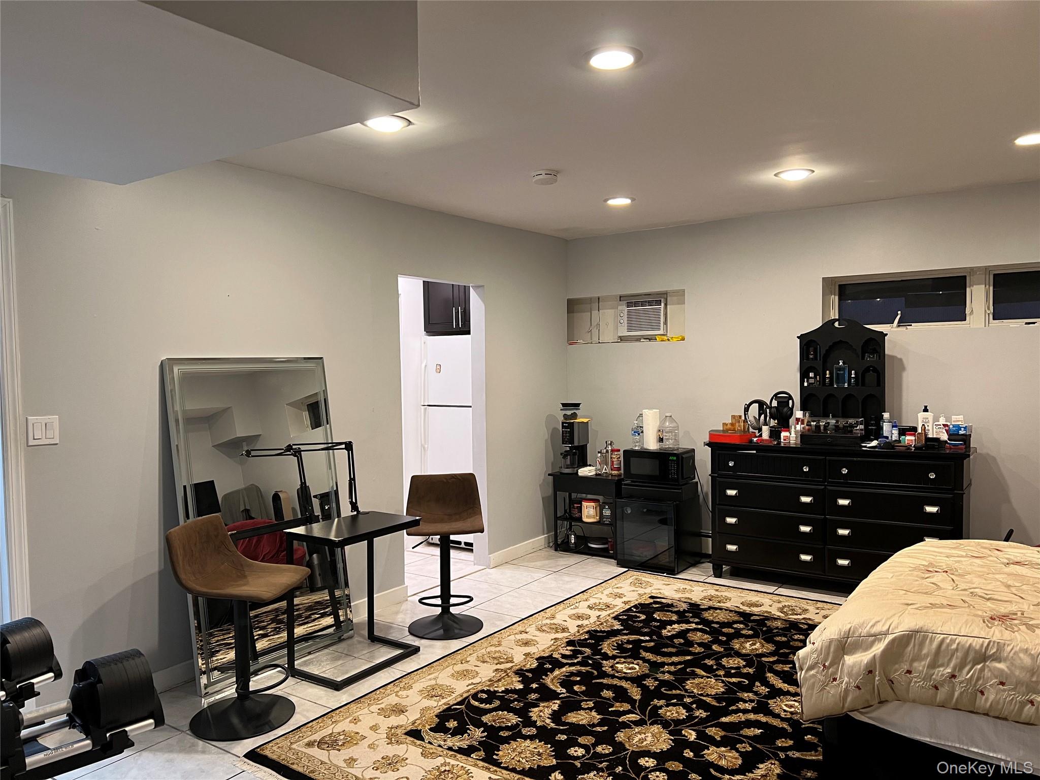 #12 photo, 204 Outlook Avenue, Bronx , NY 10465