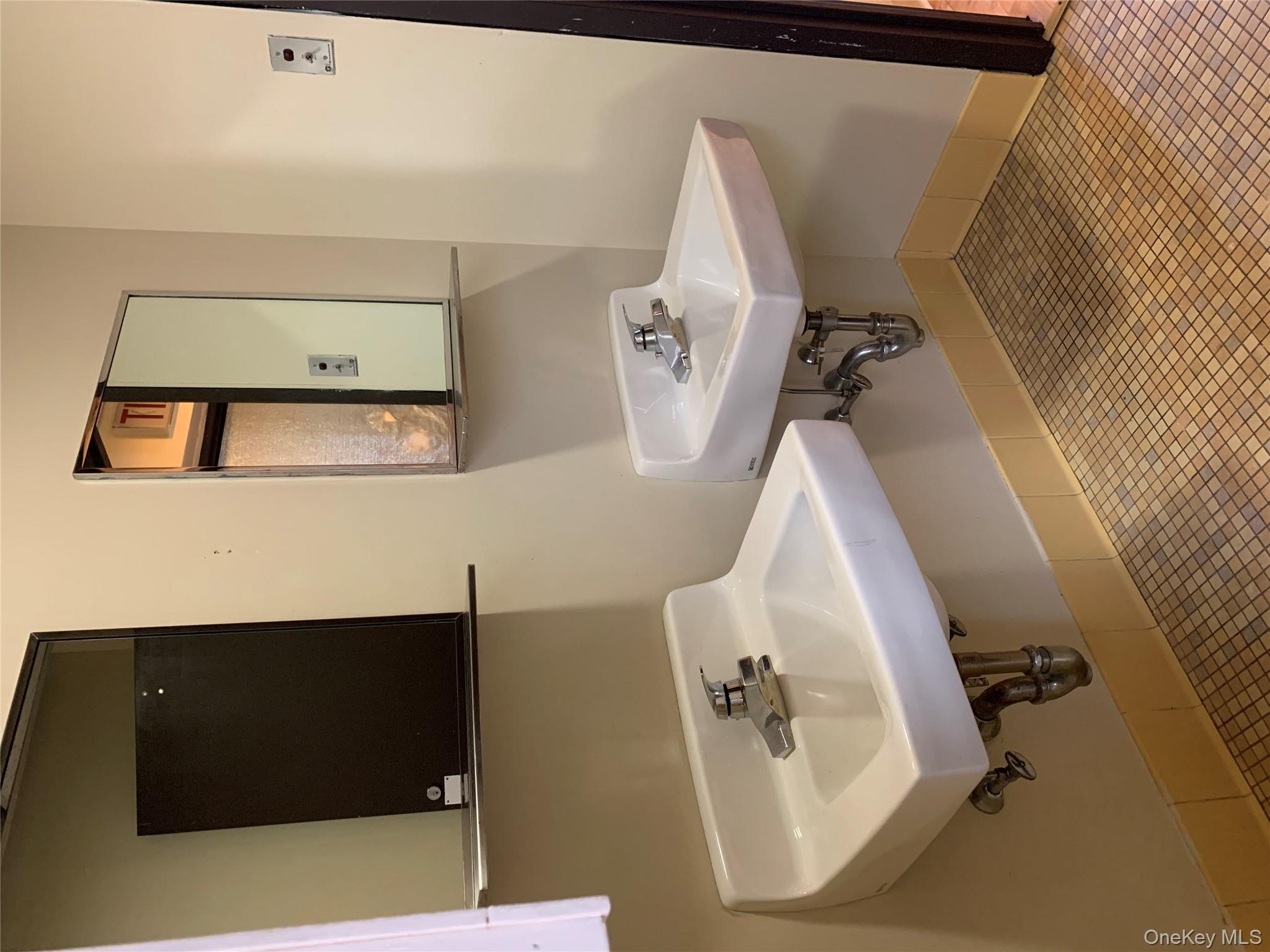 #8 photo, 906 South Street, Peekskill , NY 10566