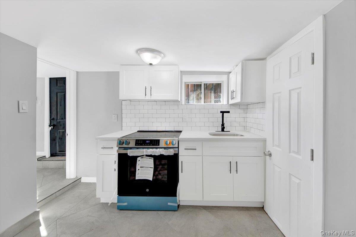 #19 photo, 216 Pugsley Avenue, Bronx , NY 10473