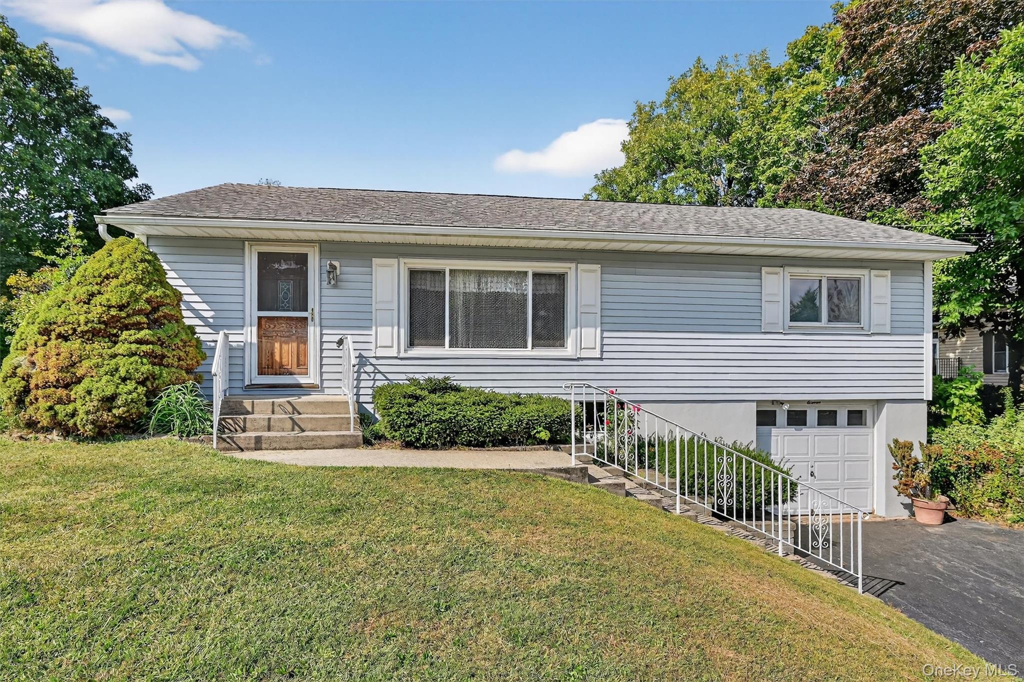 #2 photo, 11 Hudson Drive, New Windsor , NY 12553