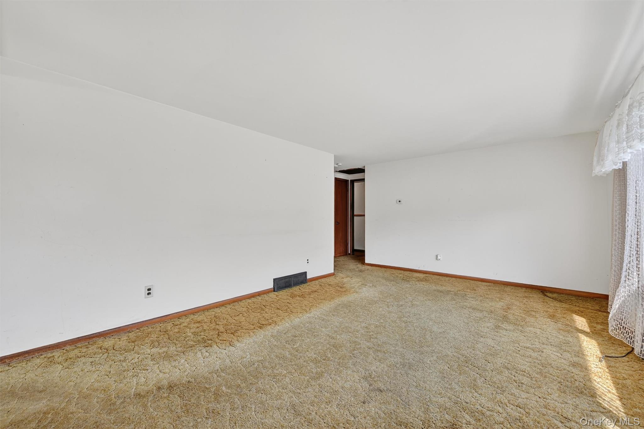 #5 photo, 11 Hudson Drive, New Windsor , NY 12553