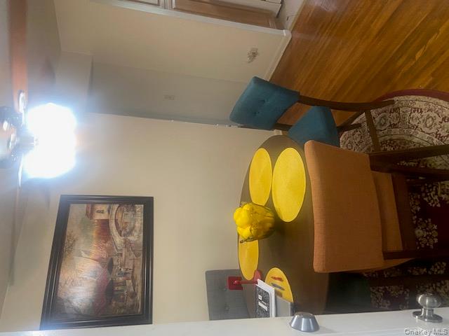 #1 photo, 947 E 229th Street, ब्रोंक्स Bronx , NY 10466