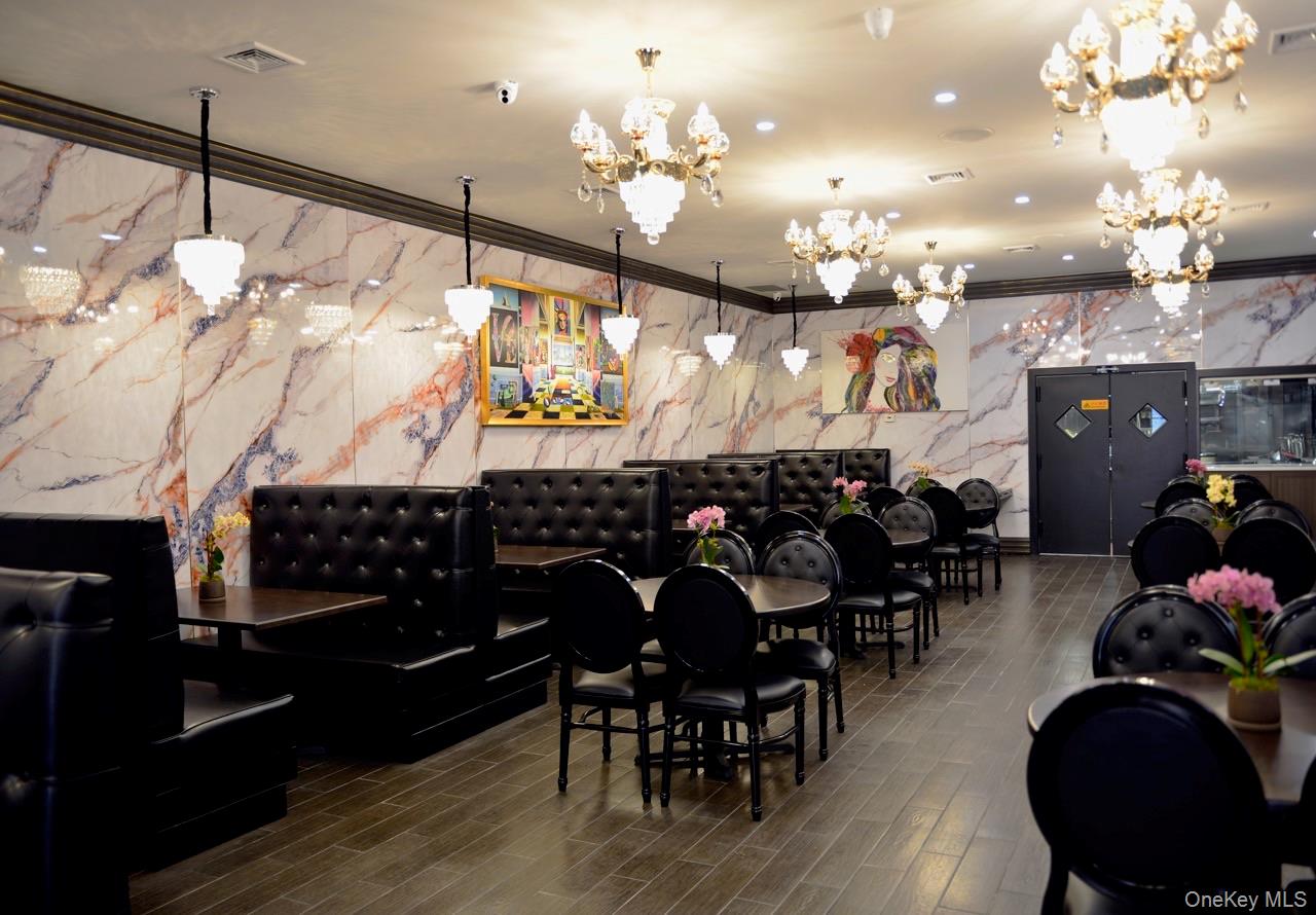 #2 photo, 108 W 14th Street, New York (Manhattan) , NY 10011