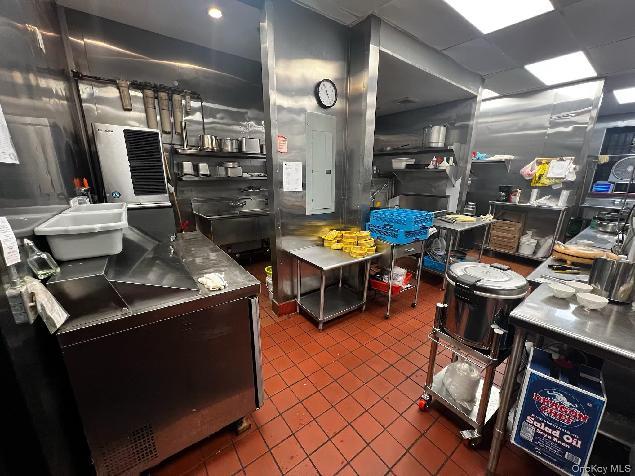 #5 photo, 108 W 14th Street, New York (Manhattan) , NY 10011