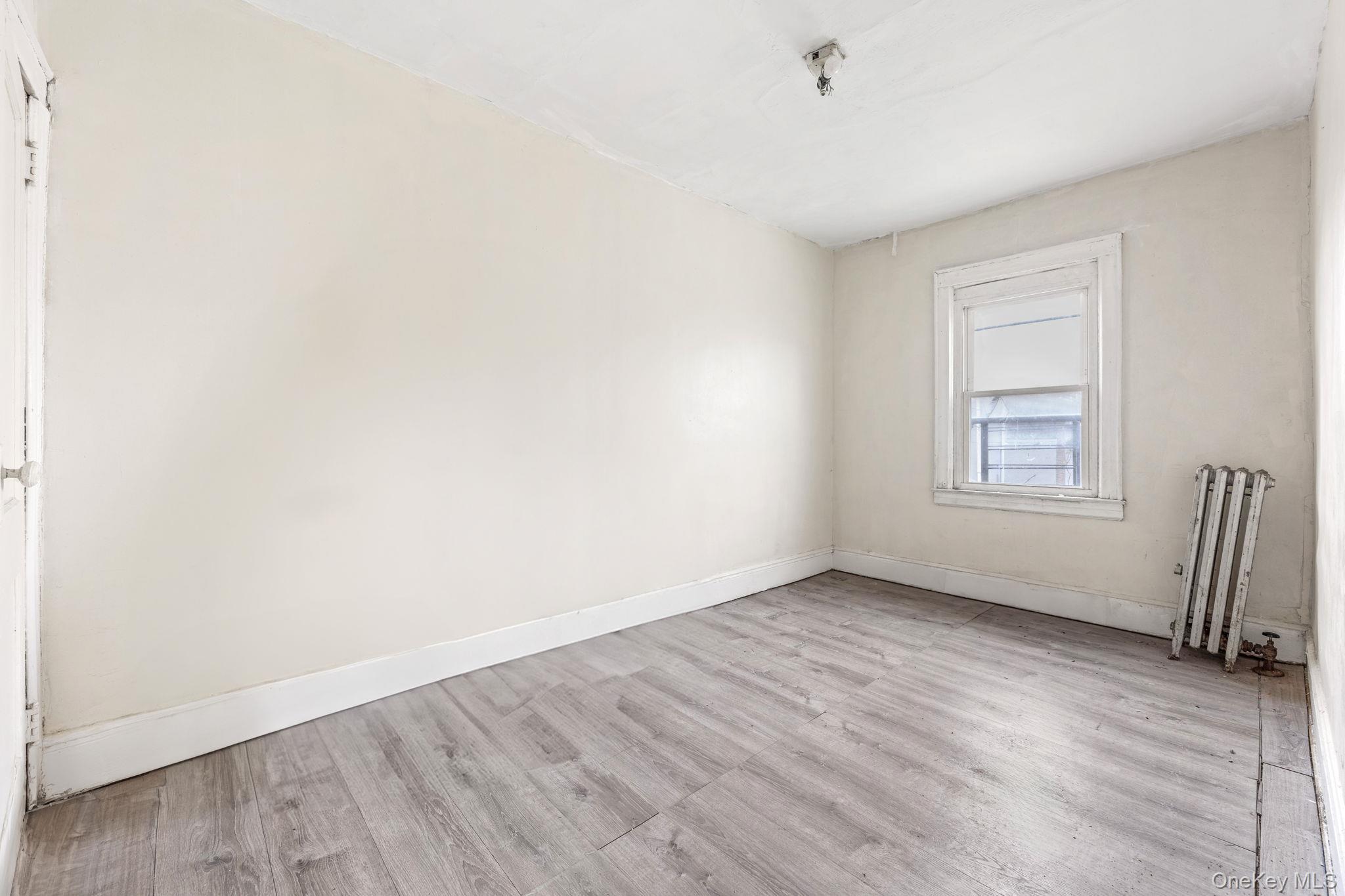 #13 photo, 177-53 105th Avenue, クイーンズ区 Jamaica , NY 11433