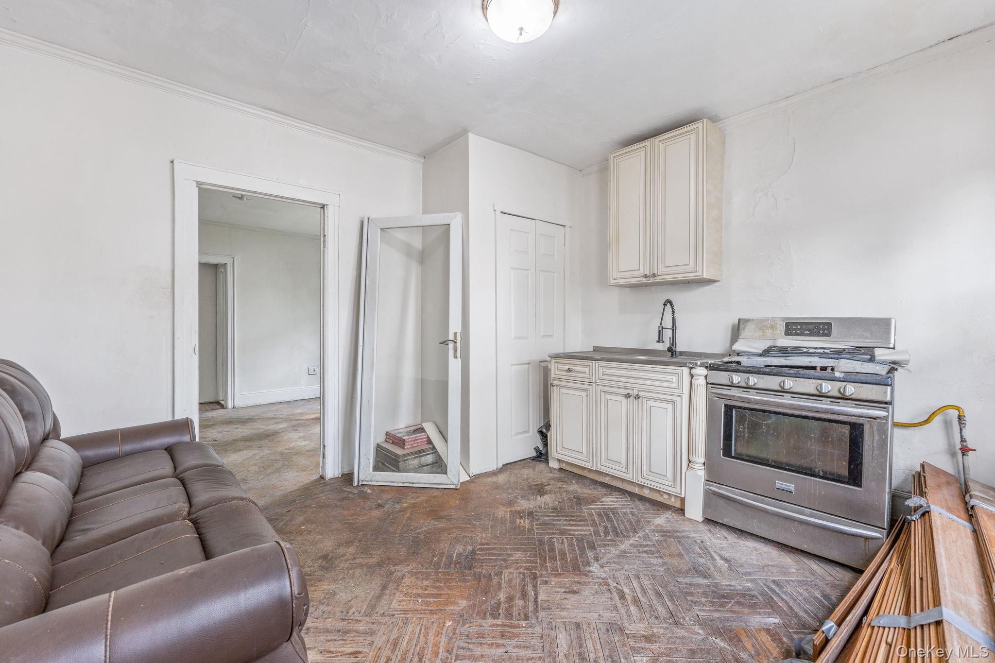 #6 photo, 177-53 105th Avenue, クイーンズ区 Jamaica , NY 11433