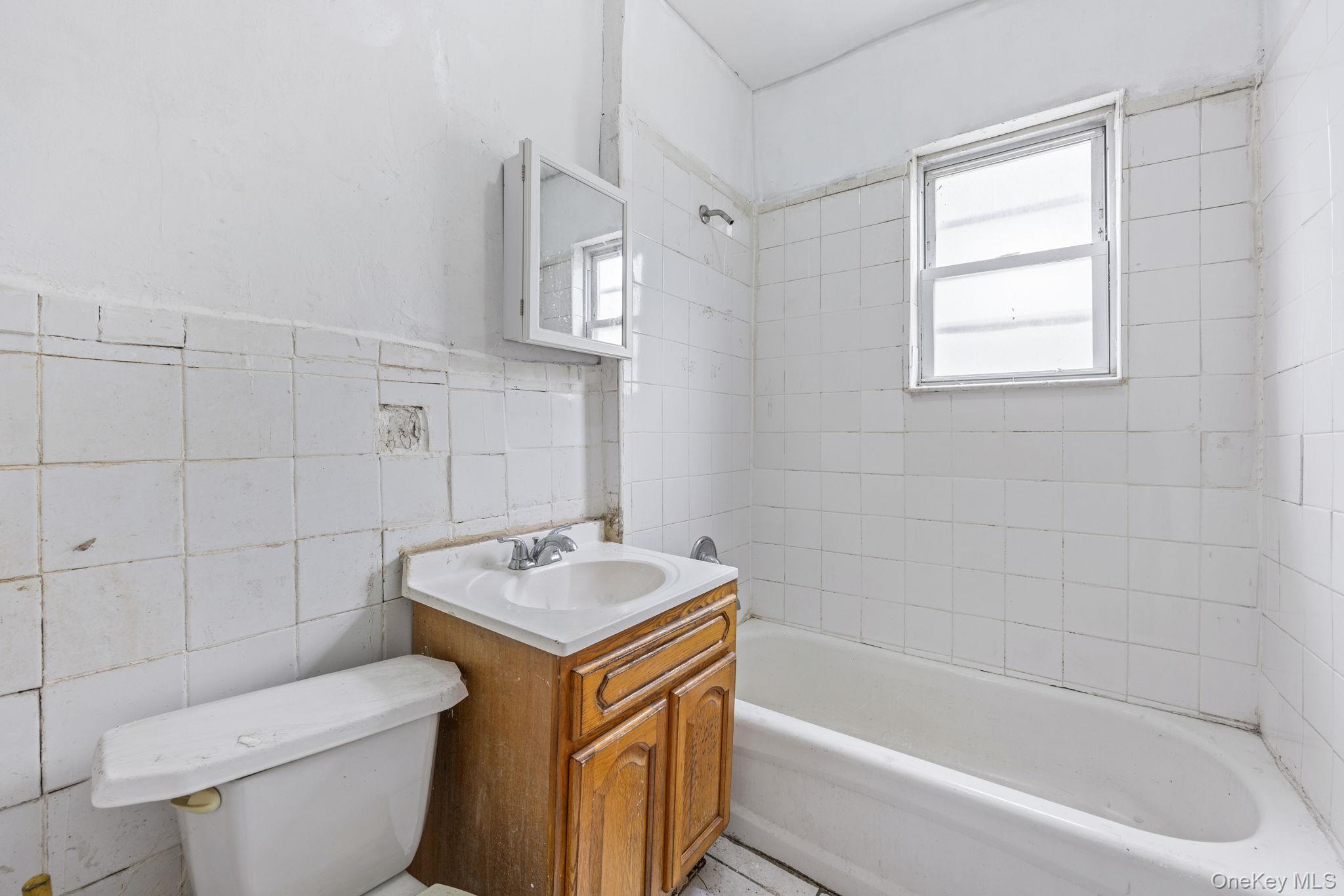 #8 photo, 177-53 105th Avenue, クイーンズ区 Jamaica , NY 11433