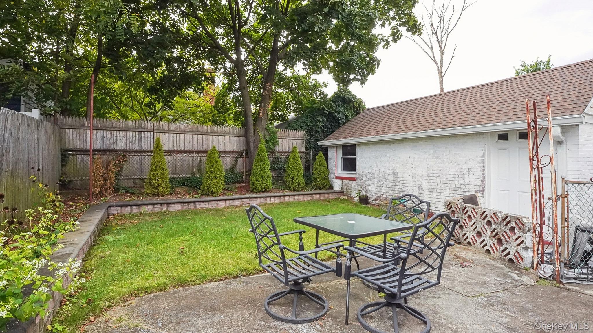 #14 photo, 115-04 237th Street, Elmont , NY 11003