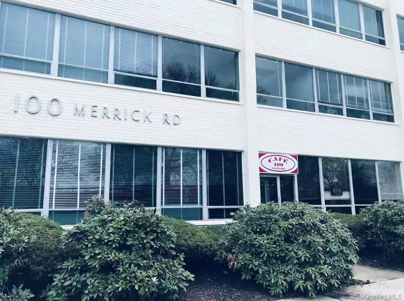 #2 photo, 100 Merrick Road, ナッソー郡 Rockville Centre , NY 11570