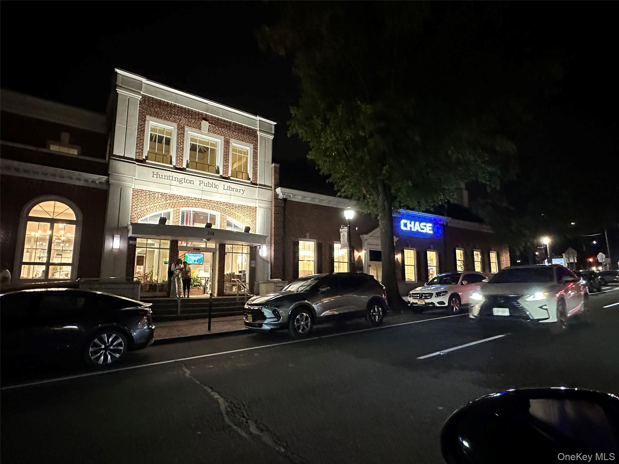 #1 photo, 357 New York Avenue, サフォーク郡 Huntington , NY 11743