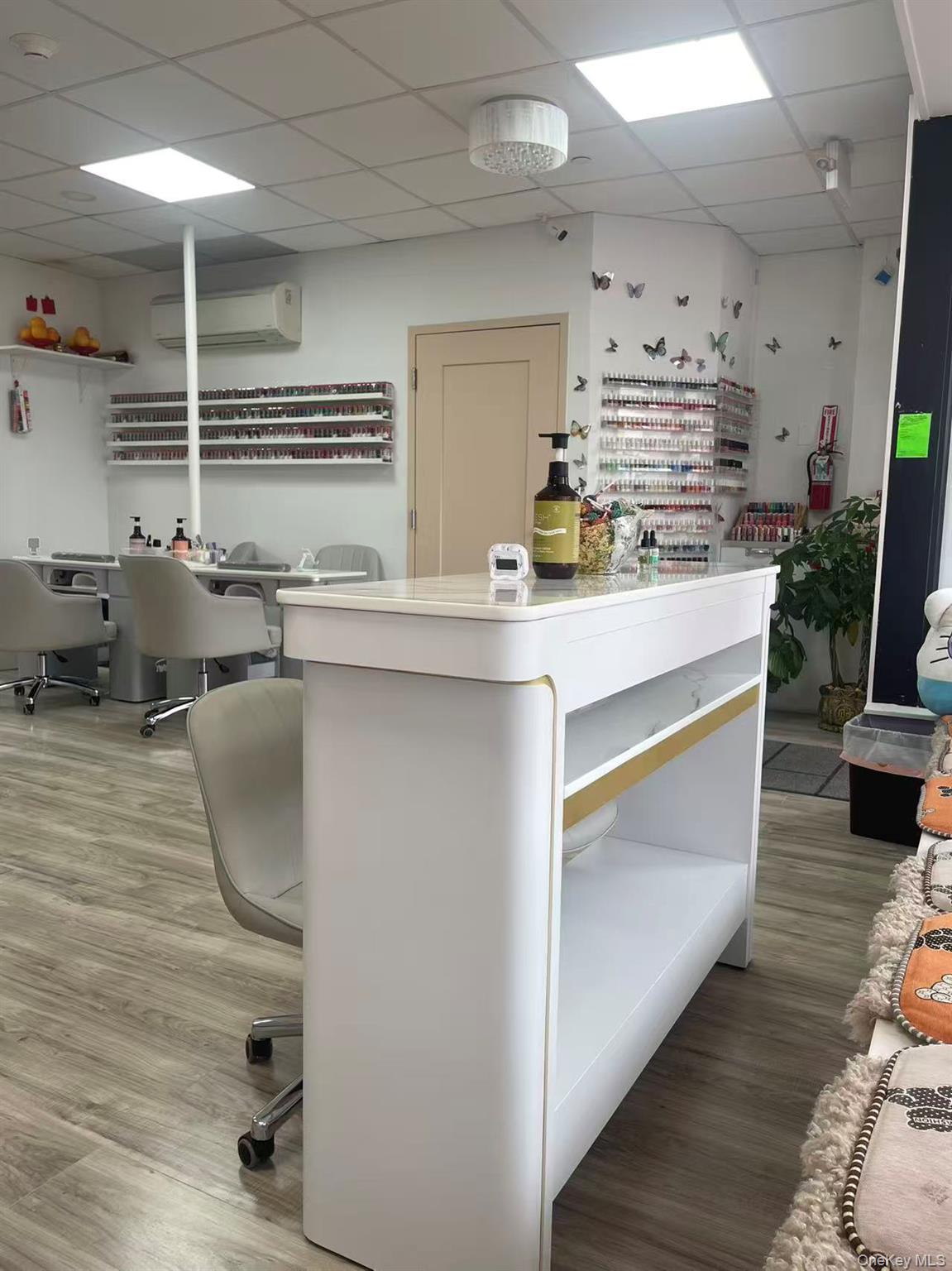 #5 photo, 357 New York Avenue, サフォーク郡 Huntington , NY 11743