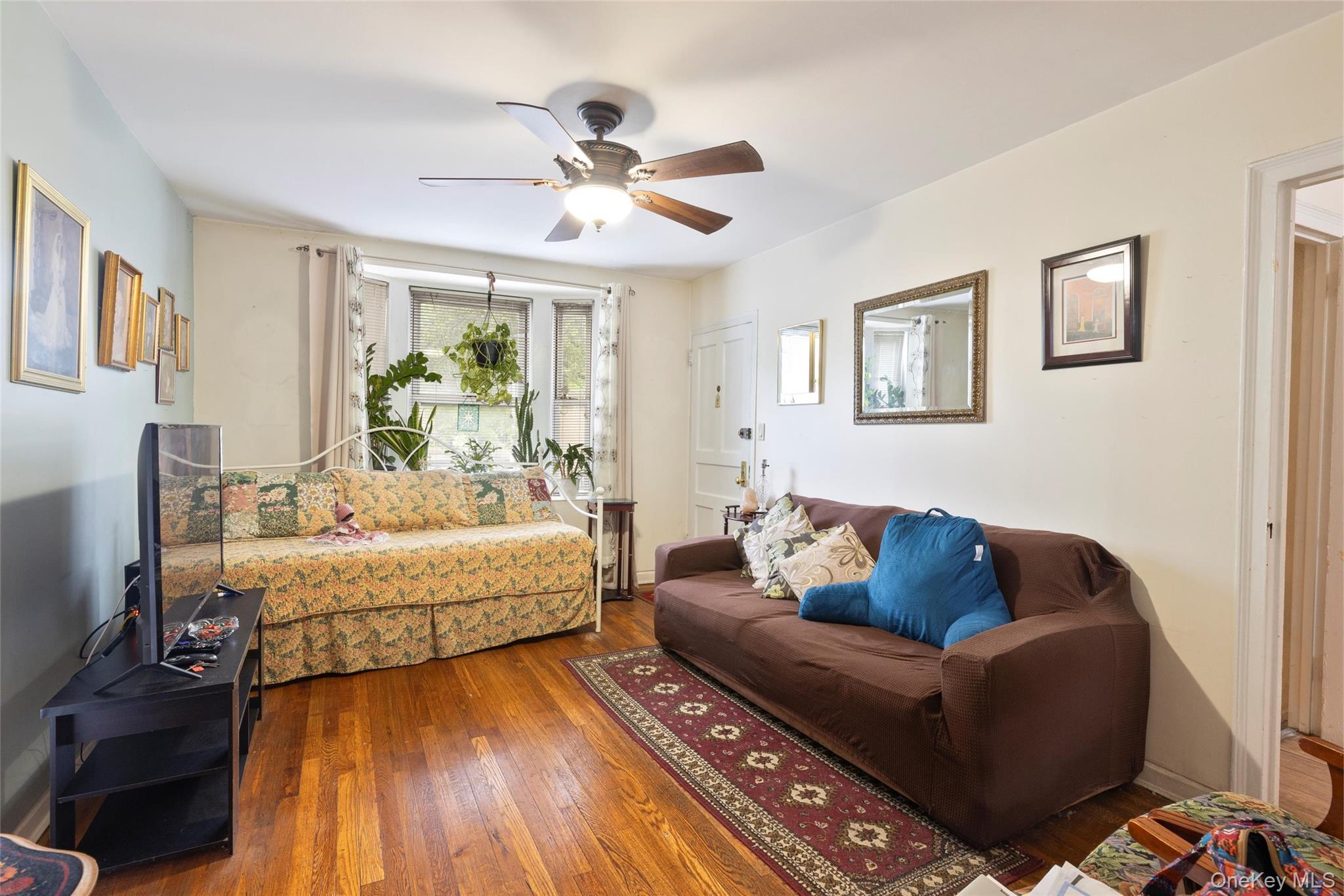 #3 photo, 39-47 43rd Street, Sunnyside , NY 11104