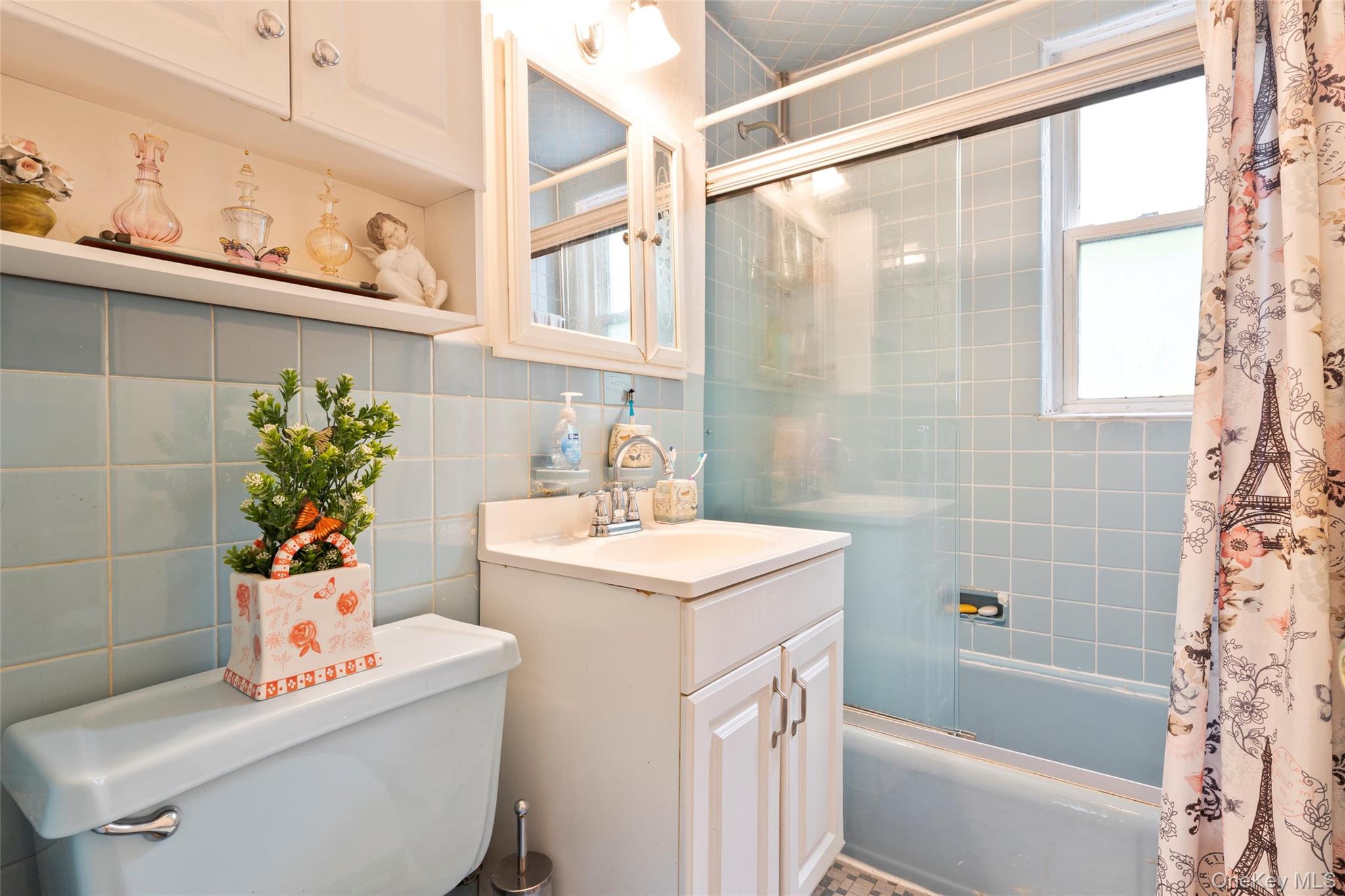 #7 photo, 39-47 43rd Street, Sunnyside , NY 11104