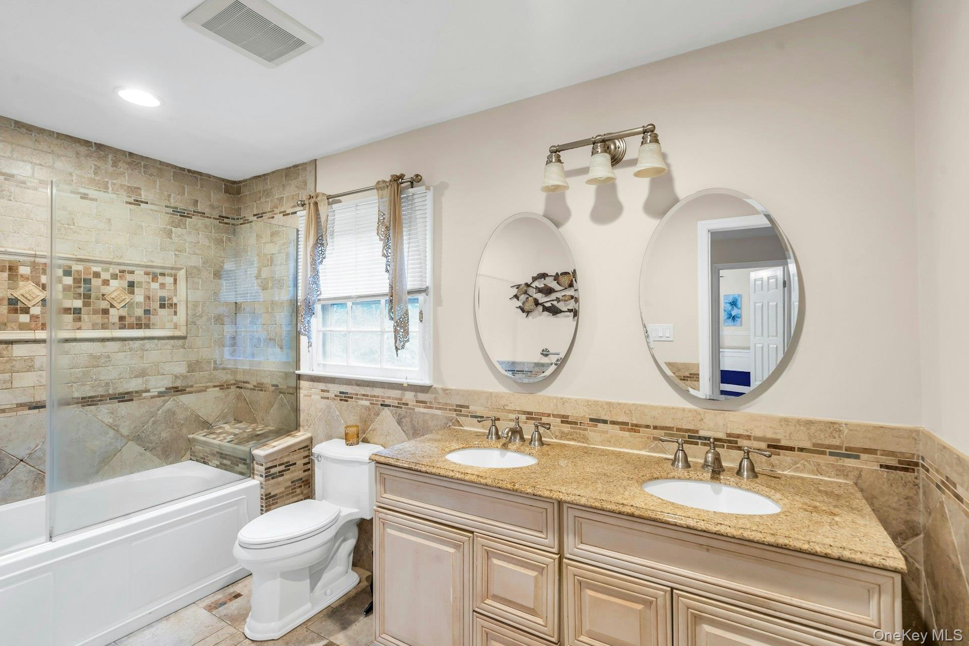 #20 photo, 18 Norma Lane, Dix Hills , NY 11746