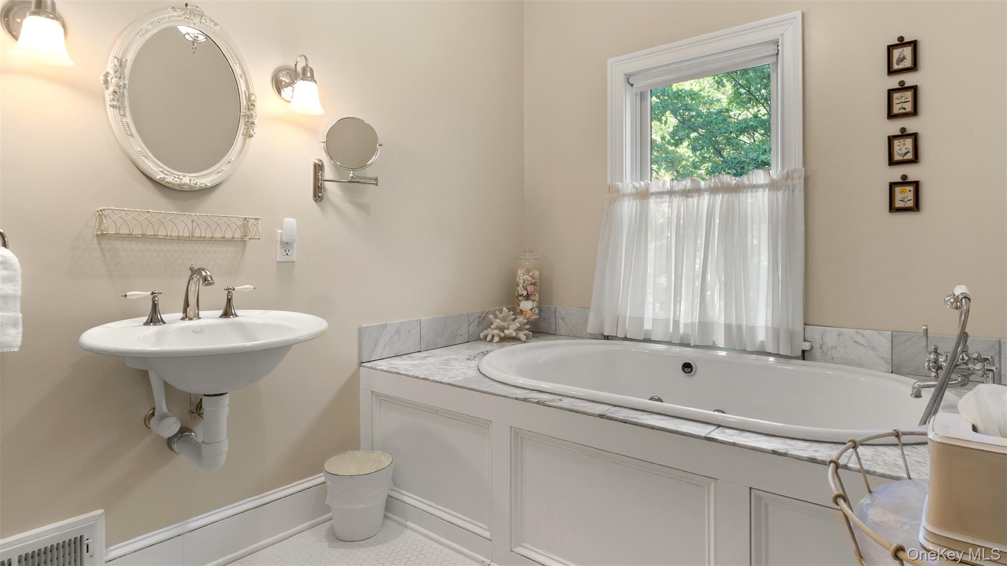 #15 photo, 4317 NY 23, Hudson , NY 12534