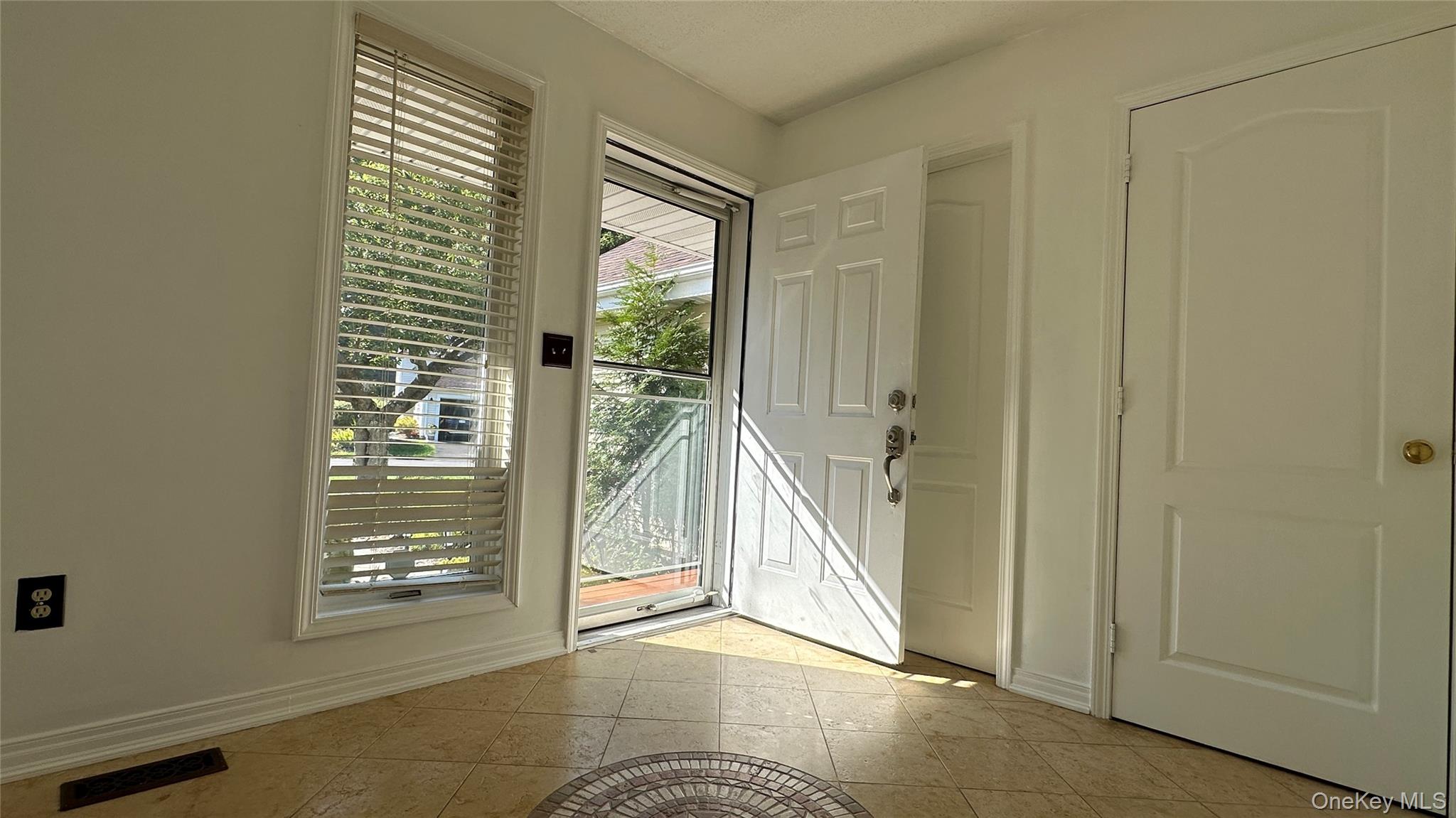 #7 photo, 21 Twin Ponds Drive, Kingston , NY 12401