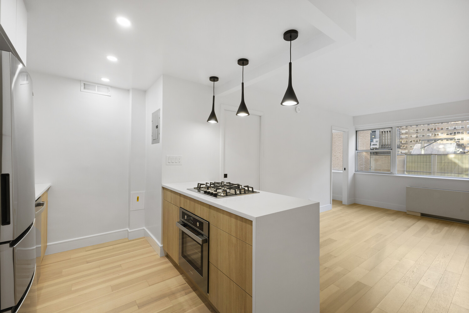 #10 photo, 321 E 48TH Street, マンハッタン Turtle Bay , NY 10017